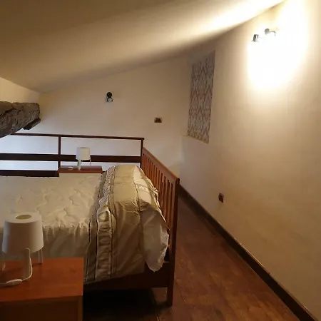 Apartment Cortiletto 37 *