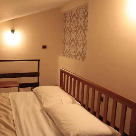 Apartment Cortiletto 37 *